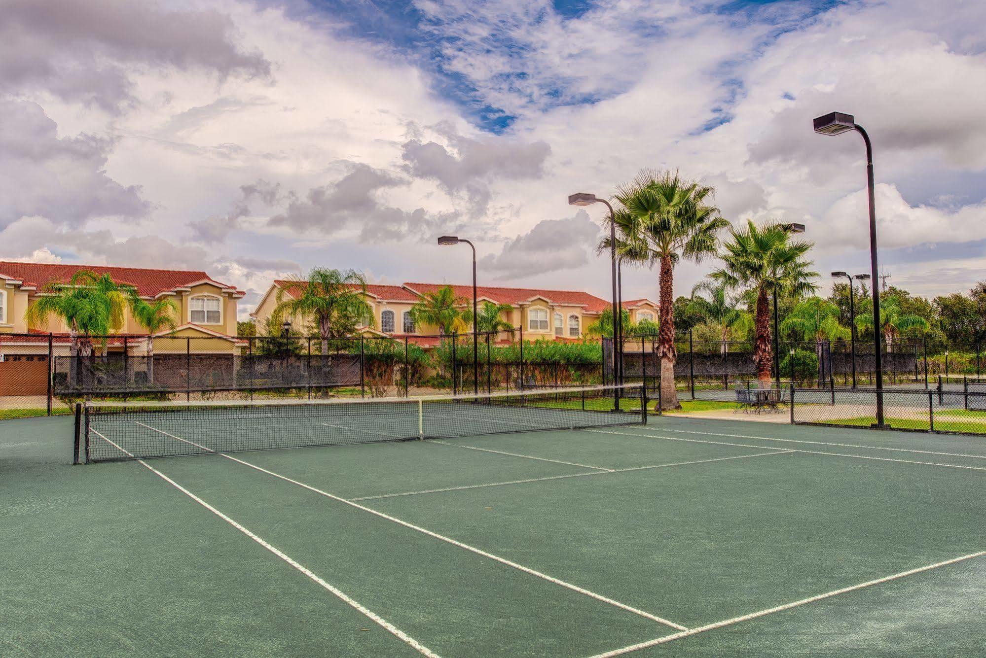 Emerald Greens Condo Resort Tampa Bagian luar foto